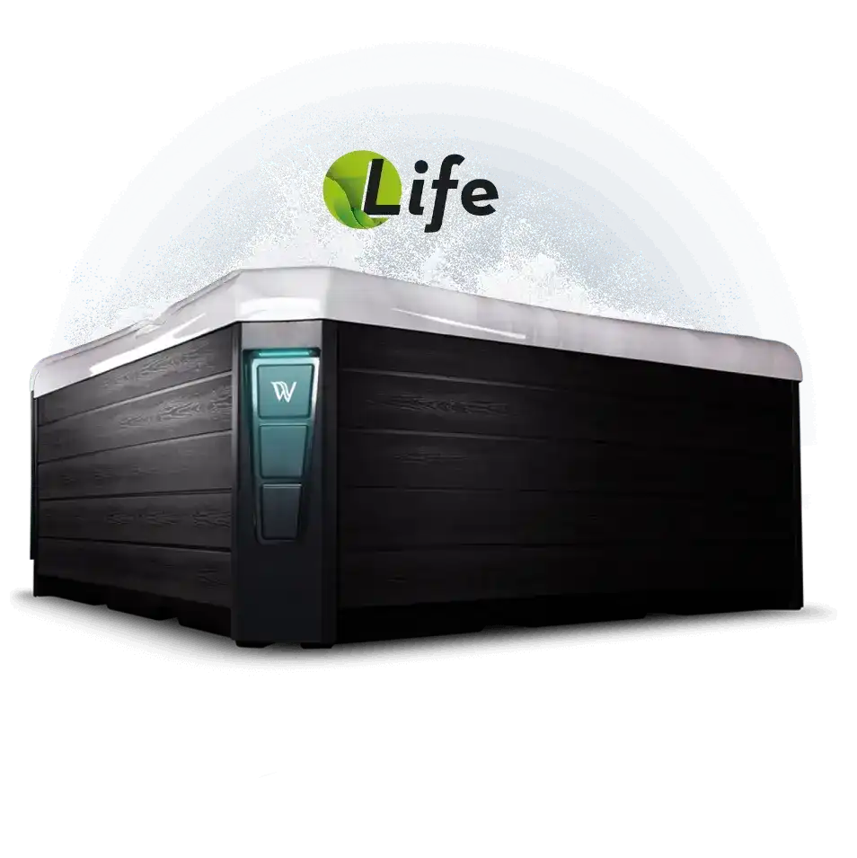 Wellis hot tub