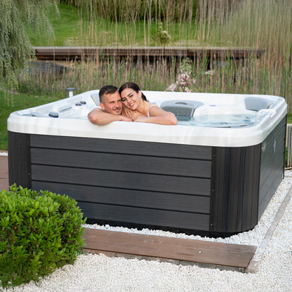 Vienna Life Hot Tub