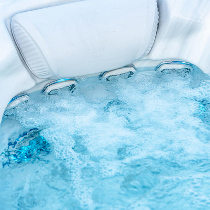 Everest Life Hot Tub - Deluxe