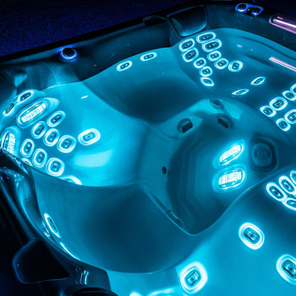 Everest Life Hot Tub - Deluxe