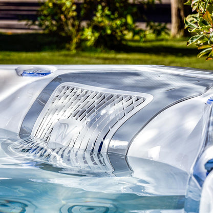 Everest Life Hot Tub - Premium