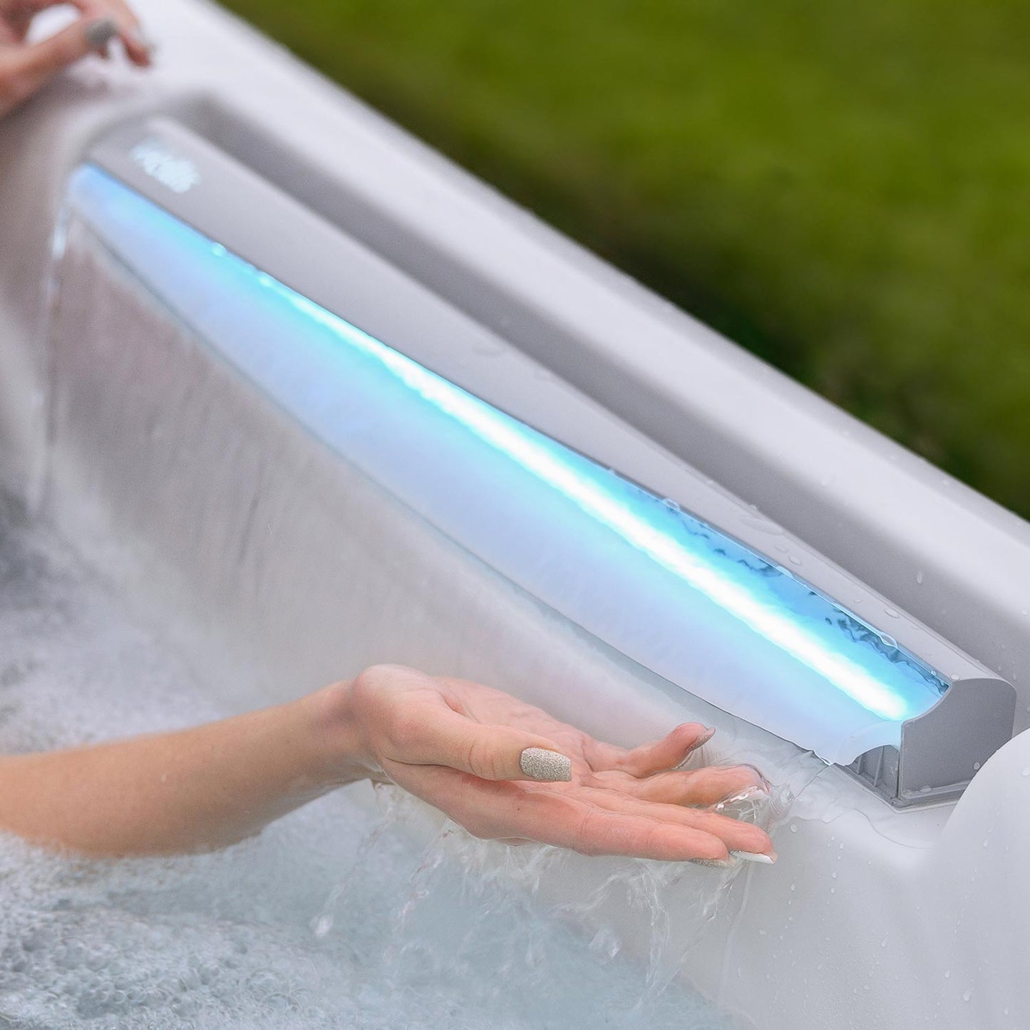 Kilimanjaro Life Hot Tub - Premium
