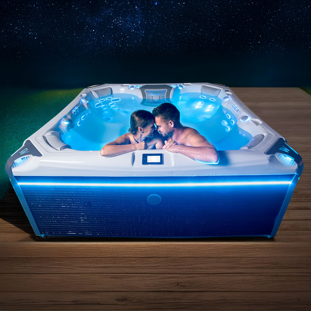 Elbrus Life Hot Tub - Deluxe