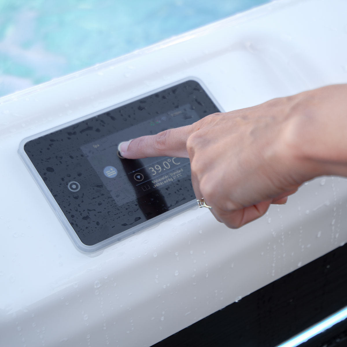 Elbrus Life Hot Tub - Premium